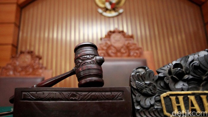 Hakim Pengadilan Tinggi Makassar Dipecat Setelah Terbukti Terima Suap Rp1 Miliar