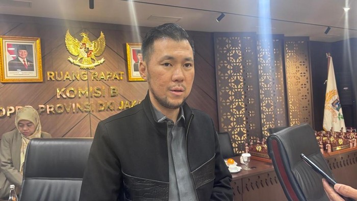 Pansus Dorong Pemanfaatan Kecerdasan Buatan untuk Perkuat Pengawasan Parkir di Jakarta