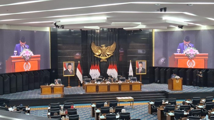 Legislator DKI Bahas Raperda Pengendalian Penduduk, Tekankan Perlindungan dan Kualitas Hidup Warga