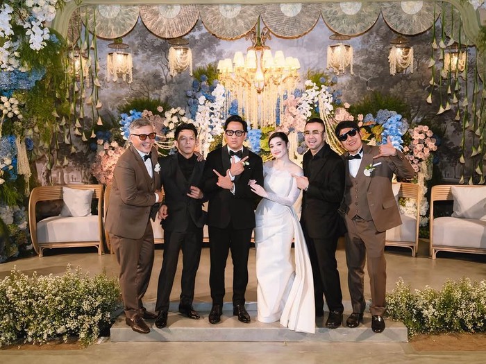 Resepsi Andre Taulany dan Amanda Rigby Digelar Intimate, The Prediksi hingga Raffi Ahmad Hadir