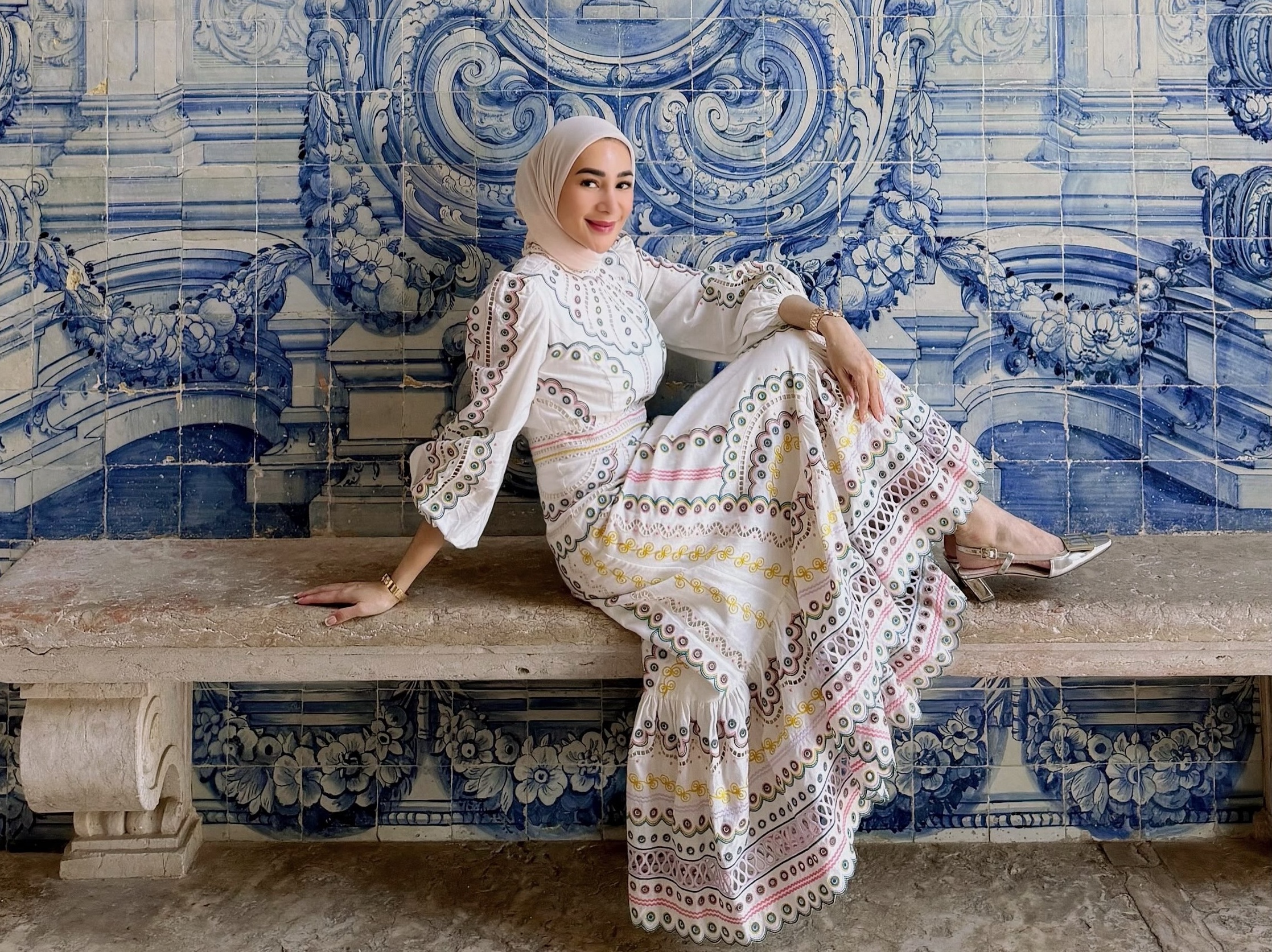 Erin Wartia Nikmati Liburan di Portugal saat Kabar Andre Taulany Akan Menikah Lagi Mencuat