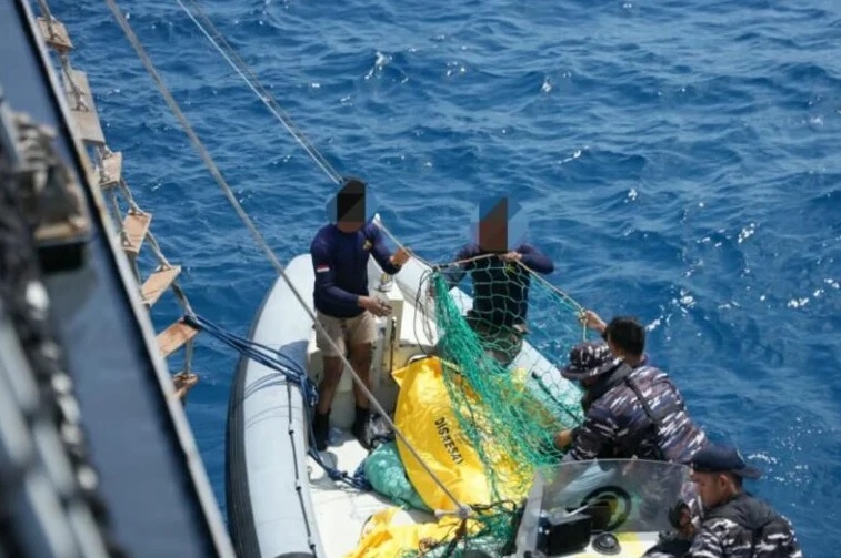 Kopaska TNI AL Terobos Bangkai KM Virgo Transport 8, Tiga Jenazah Dievakuasi dari Dasar Laut