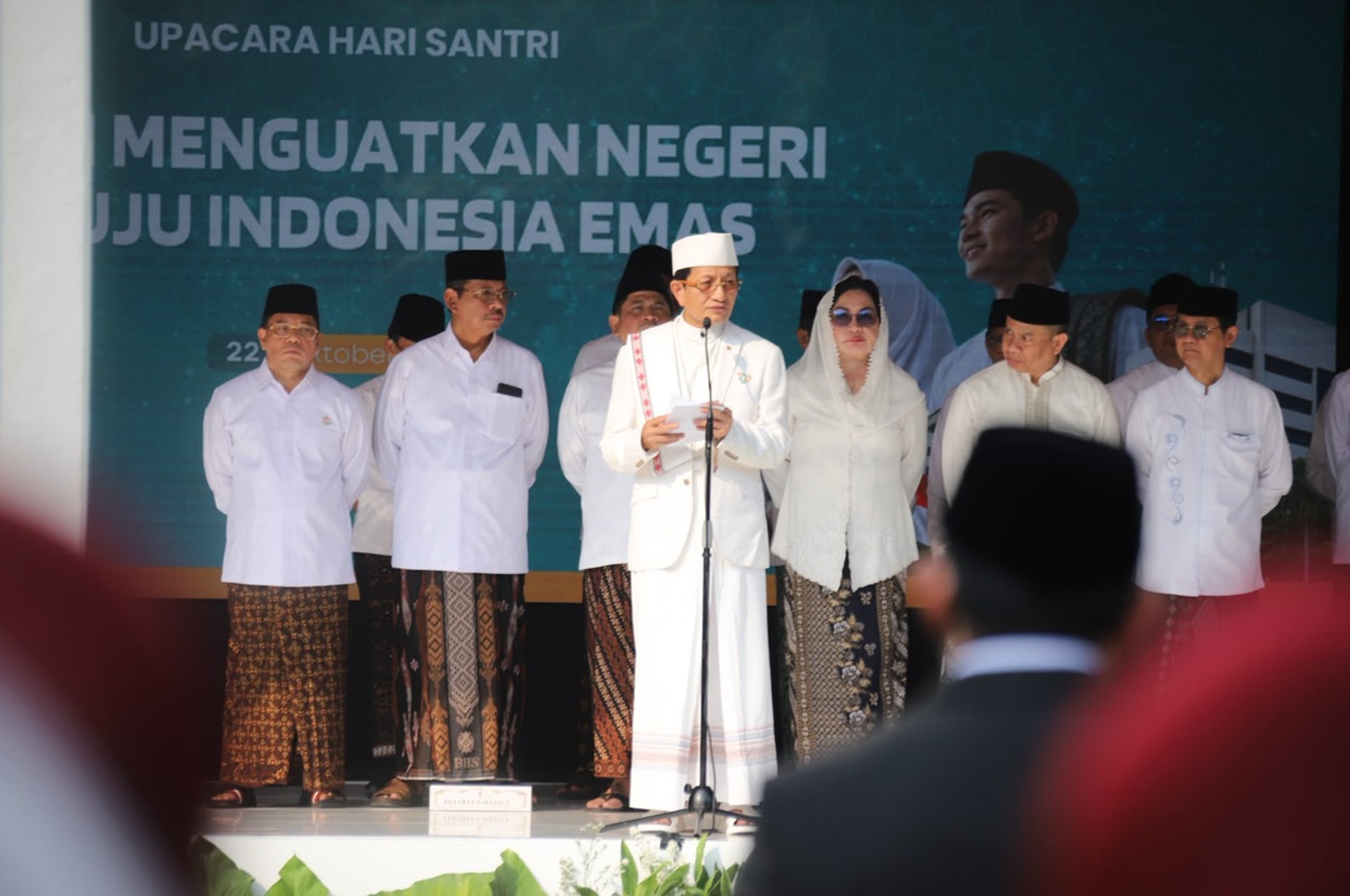 Menag Usulkan ASN Kenakan Sarung dan Peci Sehari dalam Sepekan untuk Lestarikan Budaya